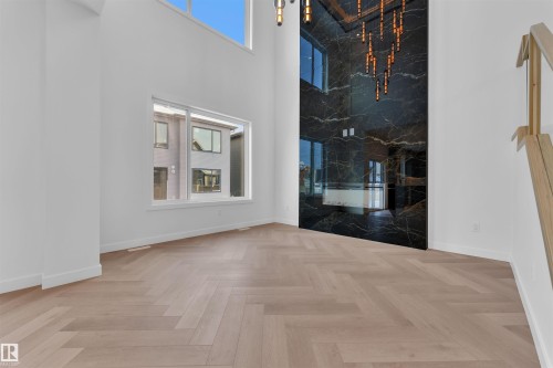 247 166 Avenue, Edmonton, AB - Indoor Photo Showing Other Room