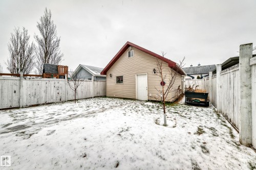 5819 Sutter Place, Edmonton, AB - Outdoor