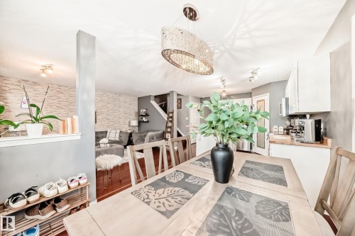 5819 Sutter Place, Edmonton, AB - Indoor