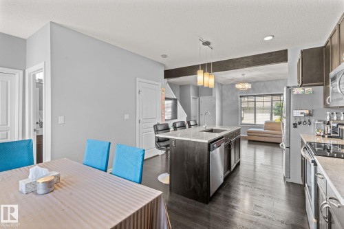 219 42 Avenue, Edmonton, AB - Indoor Photo Showing Kitchen With Stainless Steel Kitchen With Double Sink With Upgraded Kitchen
