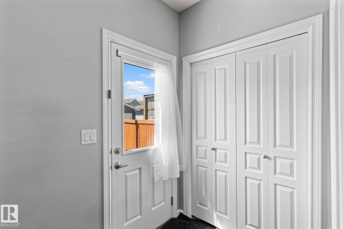 219 42 Avenue, Edmonton, AB - Indoor Photo Showing Other Room