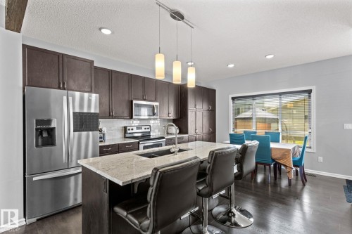 219 42 Avenue, Edmonton, AB - Indoor Photo Showing Other Room