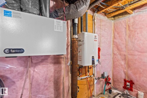 219 42 Avenue, Edmonton, AB - Indoor Photo Showing Basement