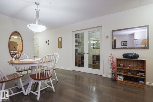 120 7909 71 Street, Edmonton, AB - Indoor Photo Showing Dining Room