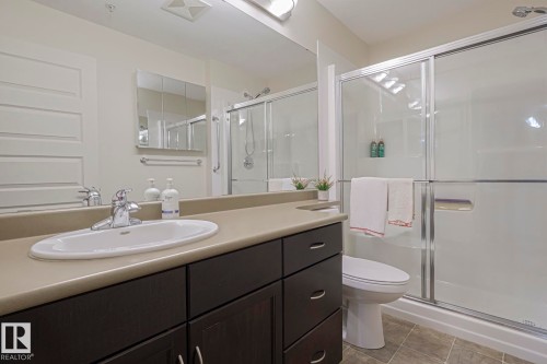 120 7909 71 Street, Edmonton, AB - Indoor Photo Showing Bathroom