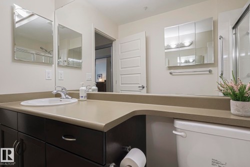 120 7909 71 Street, Edmonton, AB - Indoor Photo Showing Bathroom