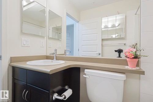 120 7909 71 Street, Edmonton, AB - Indoor Photo Showing Bathroom