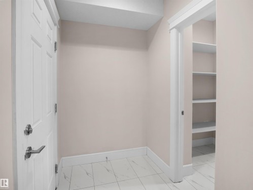8579 Cushing Place, Edmonton, AB - Indoor