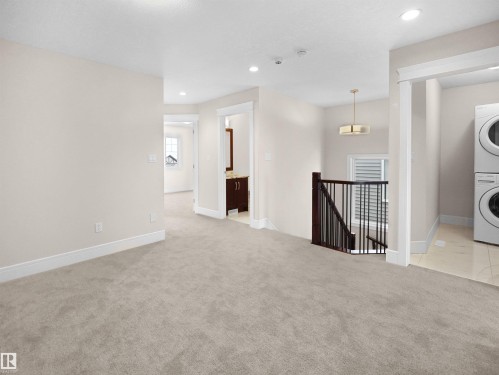 8579 Cushing Place, Edmonton, AB - Indoor Photo Showing Laundry Room