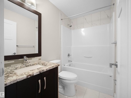 8579 Cushing Place, Edmonton, AB - Indoor Photo Showing Bathroom