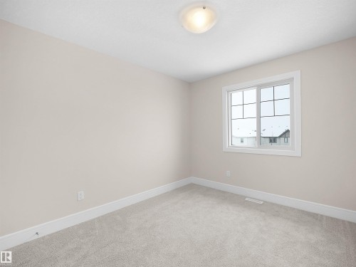 8579 Cushing Place, Edmonton, AB - Indoor Photo Showing Other Room