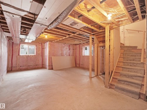 8579 Cushing Place, Edmonton, AB - Indoor