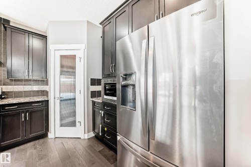 3620 167B Avenue, Edmonton, AB - Indoor Photo Showing Kitchen