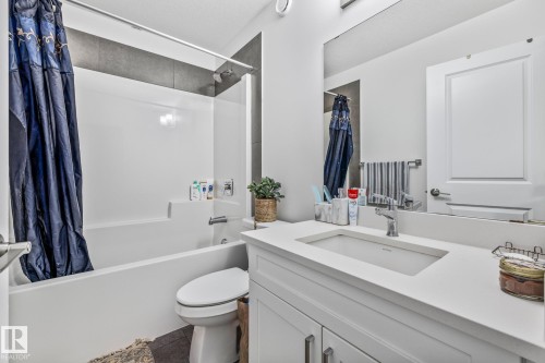 34 Eden Link, Fort Saskatchewan, AB - Indoor Photo Showing Bathroom