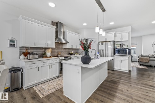 34 Eden Link, Fort Saskatchewan, AB - Indoor Photo Showing Kitchen With Upgraded Kitchen