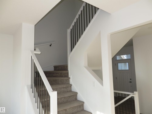 23 Sturtz Place, Leduc, AB - Indoor Photo Showing Other Room