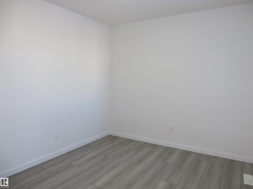 23 Sturtz Place, Leduc, AB - Indoor Photo Showing Other Room