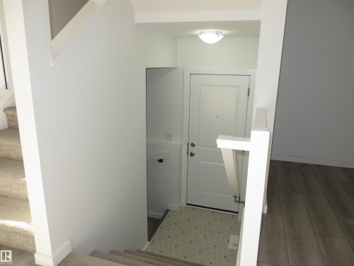 23 Sturtz Place, Leduc, AB - Indoor Photo Showing Other Room