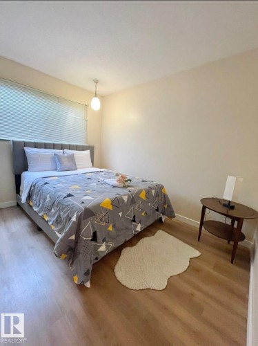 14139 30 Street, Edmonton, AB - Indoor Photo Showing Bedroom