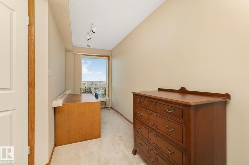 506 182 Haddow Close, Edmonton, AB - Indoor Photo Showing Other Room