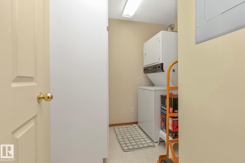 506 182 Haddow Close, Edmonton, AB - Indoor Photo Showing Laundry Room