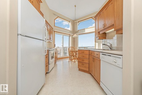 506 182 Haddow Close, Edmonton, AB - Indoor Photo Showing Kitchen