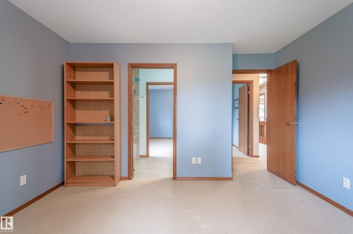 103 Wolf Willow Crescent, Edmonton, AB - Indoor Photo Showing Other Room