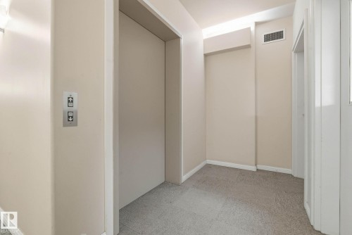305 8488 111 Street, Edmonton, AB - Indoor Photo Showing Other Room