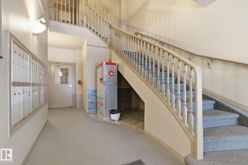 305 8488 111 Street, Edmonton, AB - Indoor Photo Showing Other Room