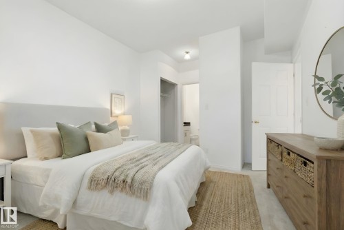 305 8488 111 Street, Edmonton, AB - Indoor Photo Showing Bedroom