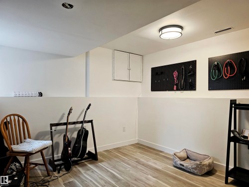 127 Grand Meadow Crescent, Edmonton, AB - Indoor