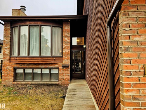 127 Grand Meadow Crescent, Edmonton, AB -  With Fireplace