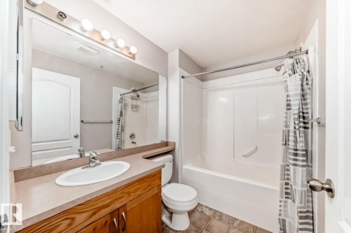 1132 9363 Simpson Drive, Edmonton, AB - Indoor Photo Showing Bathroom