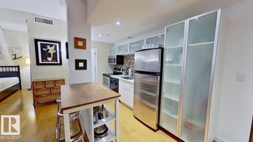 311 10134 100 Street, Edmonton, AB - Indoor Photo Showing Kitchen