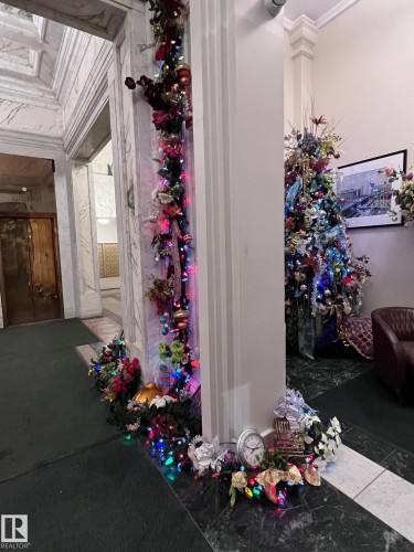 311 10134 100 Street, Edmonton, AB - 