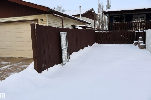 4505 58 Avenue, Barrhead, AB - Outdoor With Exterior