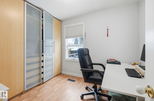 9705 87 Avenue, Edmonton, AB - Indoor Photo Showing Office