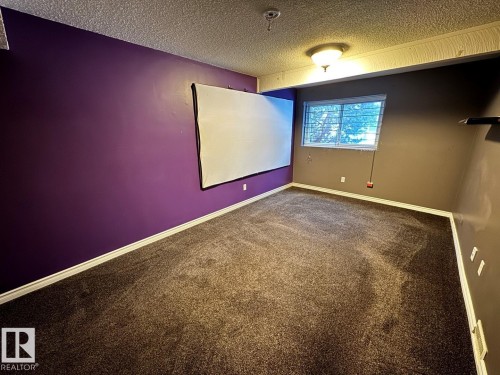 456 Lee Ridge Road, Edmonton, AB - Indoor Photo Showing Other Room
