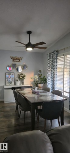 5420 40 Avenue, Wetaskiwin, AB - Indoor Photo Showing Dining Room