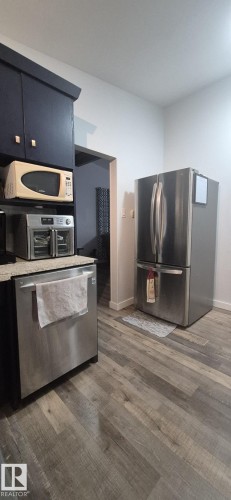 5420 40 Avenue, Wetaskiwin, AB - Indoor Photo Showing Kitchen