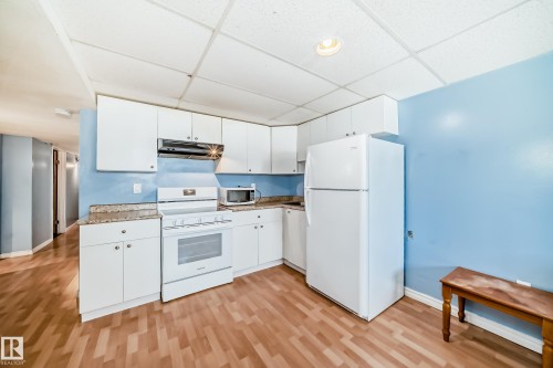 3612 22 Street, Edmonton, AB - Indoor Photo Showing Kitchen