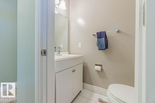 1170 Millbourne Road E, Edmonton, AB - Indoor Photo Showing Bathroom
