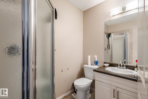 17116 121 Street, Edmonton, AB - Indoor Photo Showing Bathroom