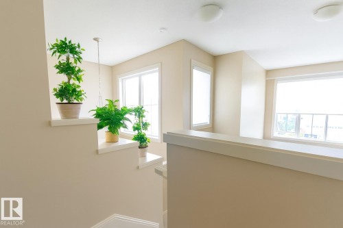 6109 13 Avenue, Edmonton, AB - Indoor Photo Showing Other Room