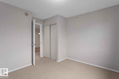 446 16311 95 Street, Edmonton, AB - Indoor Photo Showing Other Room
