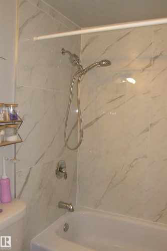 14619 55 Street, Edmonton, AB - Indoor Photo Showing Bathroom