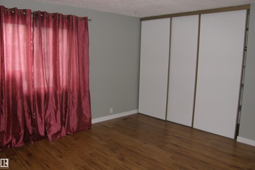 14619 55 Street, Edmonton, AB - Indoor Photo Showing Other Room