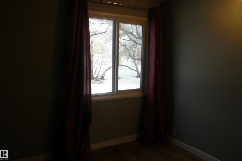 14619 55 Street, Edmonton, AB - Indoor Photo Showing Other Room