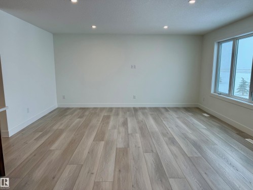 5122 53A Avenue, Legal, AB - Indoor Photo Showing Other Room