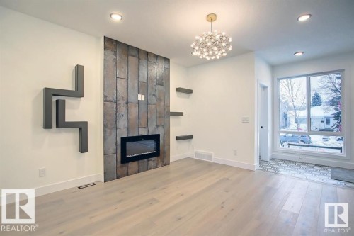 13907 107A Avenue, Edmonton, AB - Indoor With Fireplace